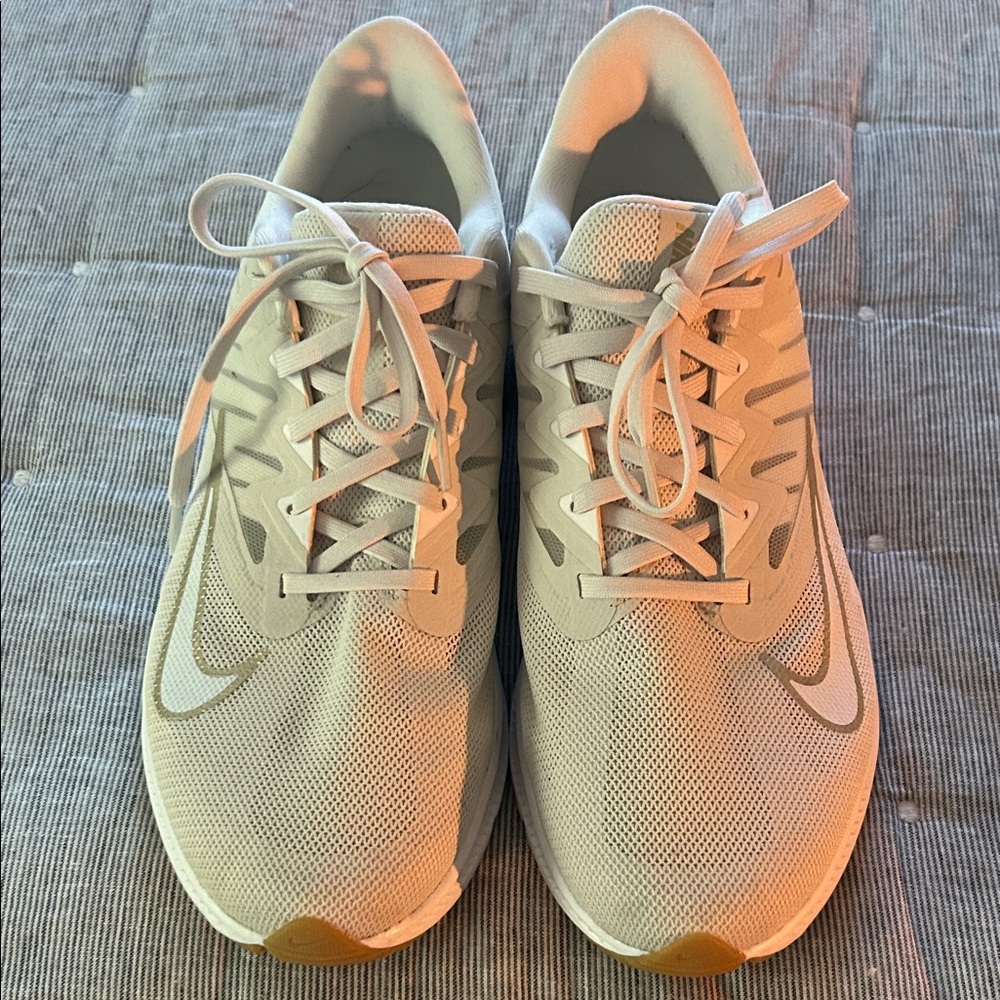 Nike Women's Athletic Shoes - White and Tan